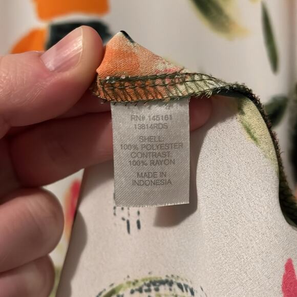 Charming Charlie 3/4 Sleeve Floral Top - Picture 7 of 8